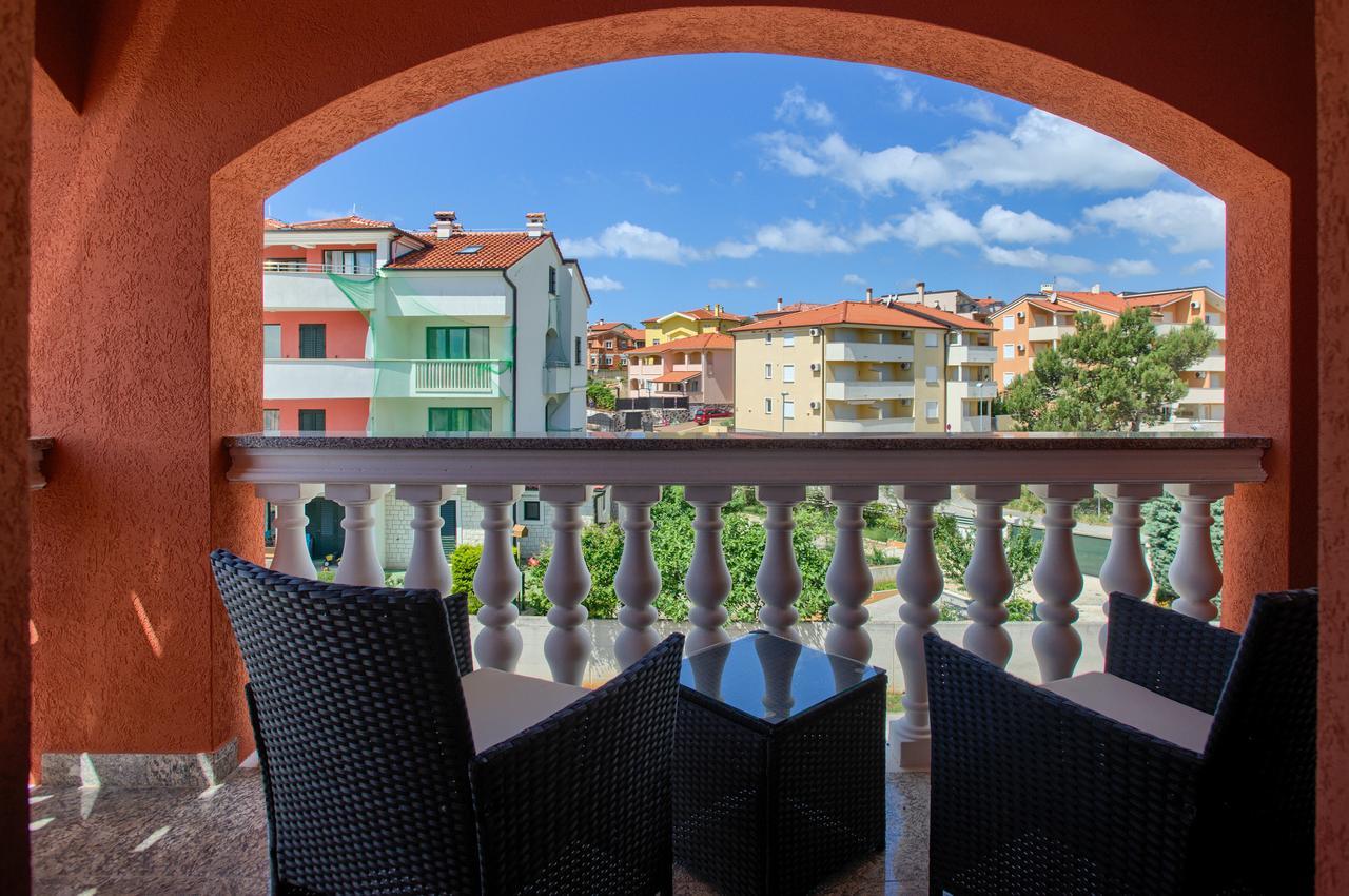 Hotel Livadic & Restaurant Ližnjan المظهر الخارجي الصورة