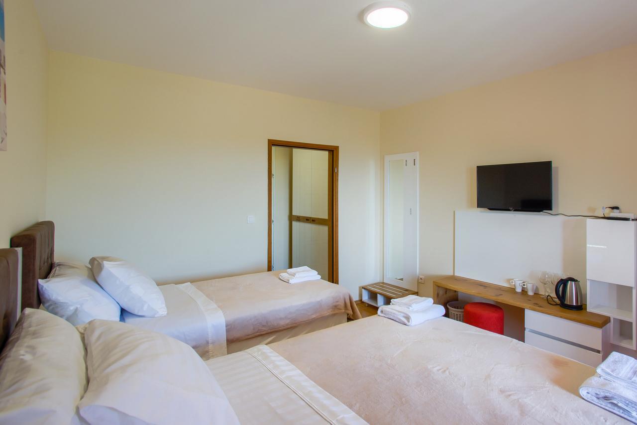 Hotel Livadic & Restaurant Ližnjan المظهر الخارجي الصورة