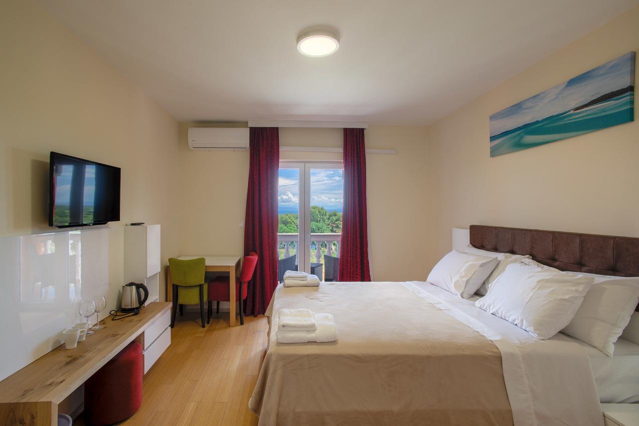Hotel Livadic & Restaurant Ližnjan المظهر الخارجي الصورة