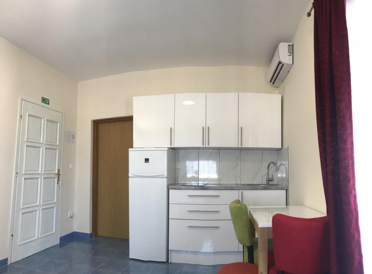 Hotel Livadic & Restaurant Ližnjan المظهر الخارجي الصورة