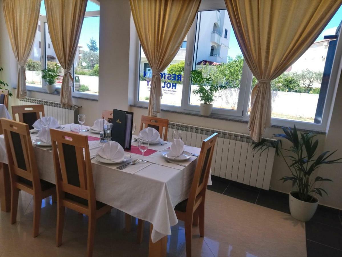 Hotel Livadic & Restaurant Ližnjan المظهر الخارجي الصورة